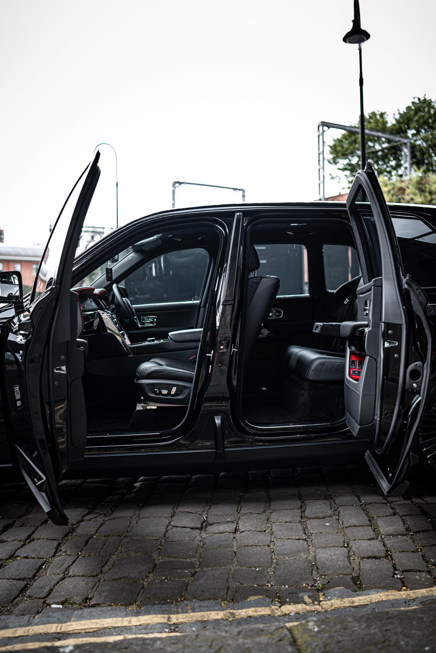 rolls royce cullinan interior
