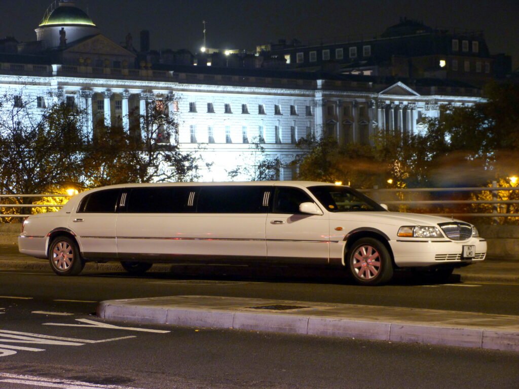 stretch limo hire kensington