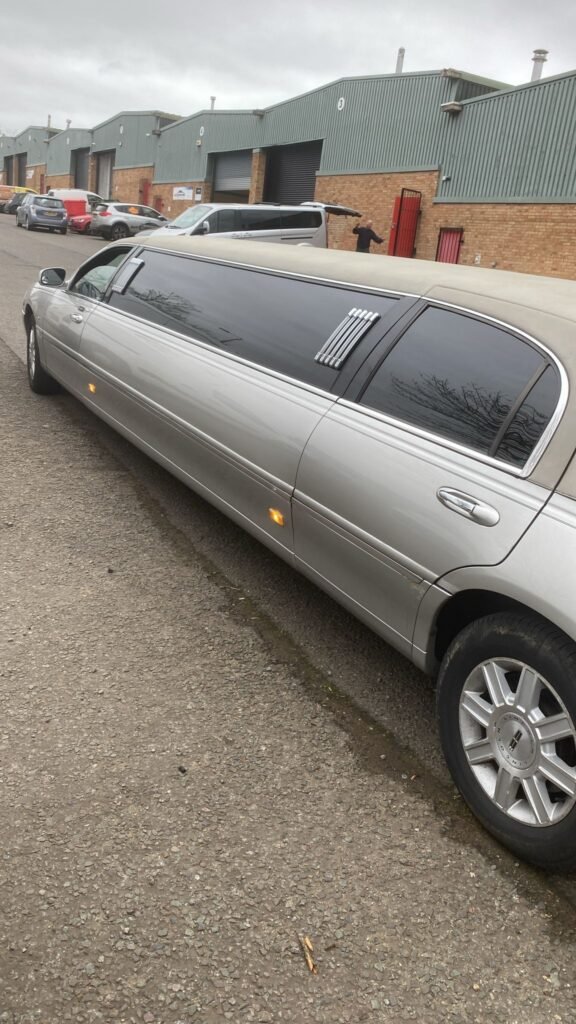 chauffeur driven stretch limo service in Bormley