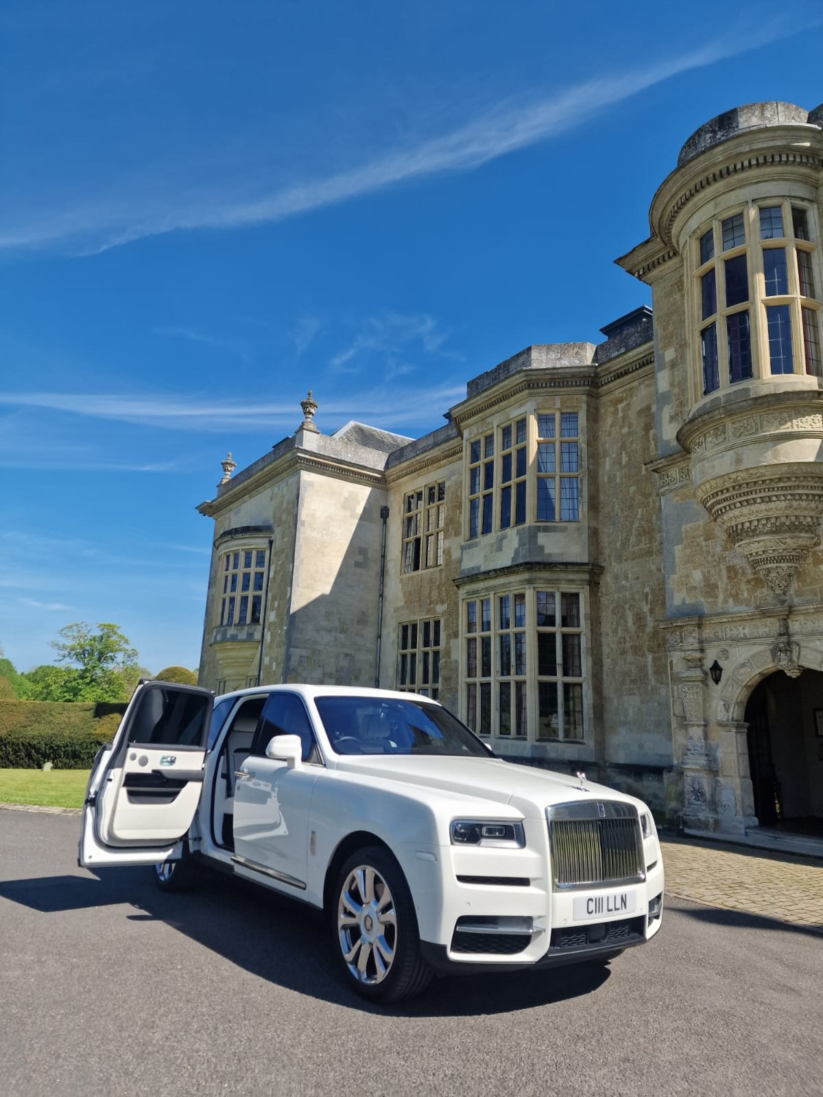 rolls royce cullinan wedding car hire london