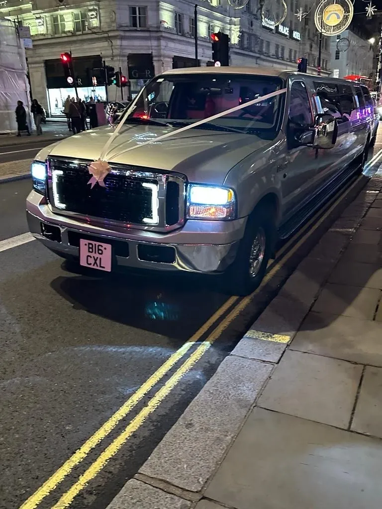 luxury stretch for excursion limo newham