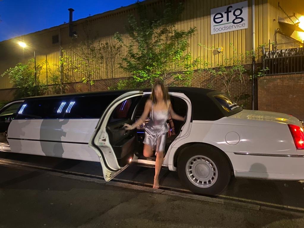 lincoln town car limousine at London venue