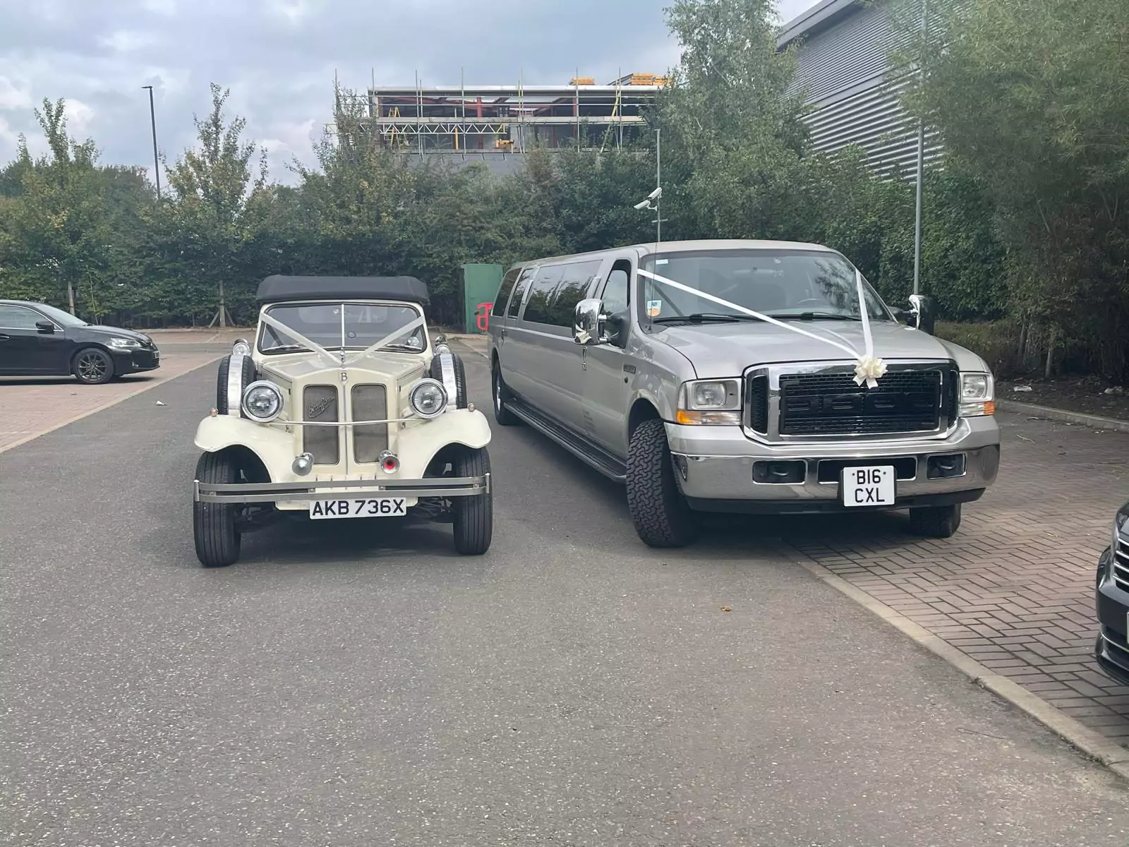 wedding limo with wedding car hire options
