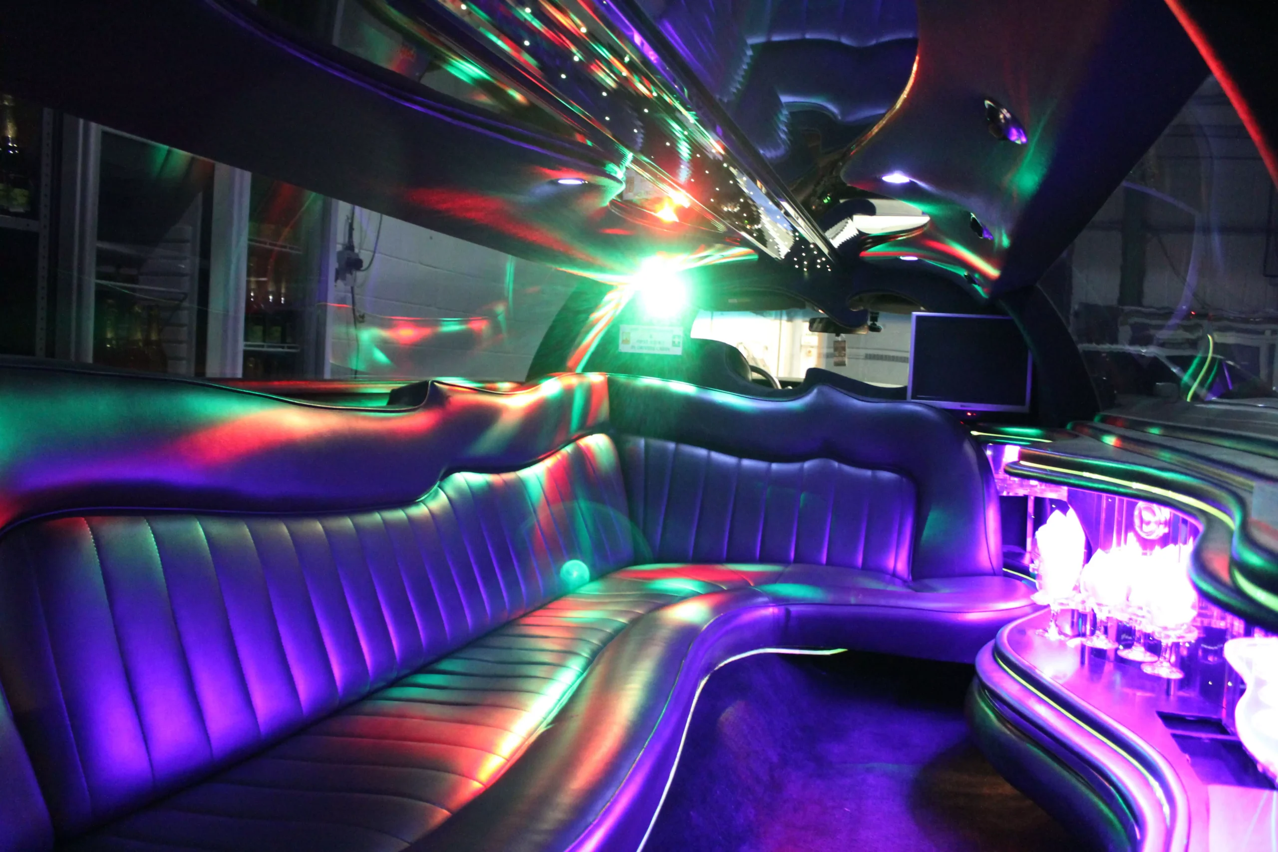 lincoln town car limo hire london