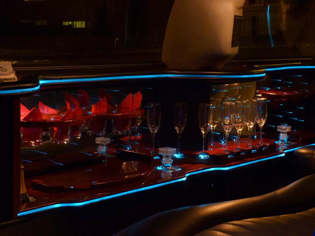 lincoln town car interior