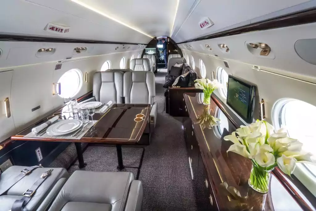 private jet hire company london