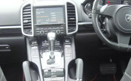 porsche cayenne interior