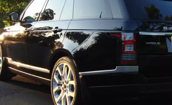chauffeur driven range rover vogue hire london