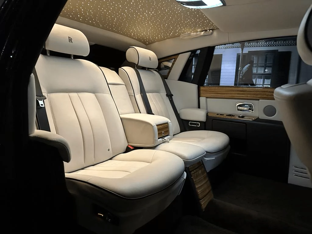 rolls royce phantom luxury interior