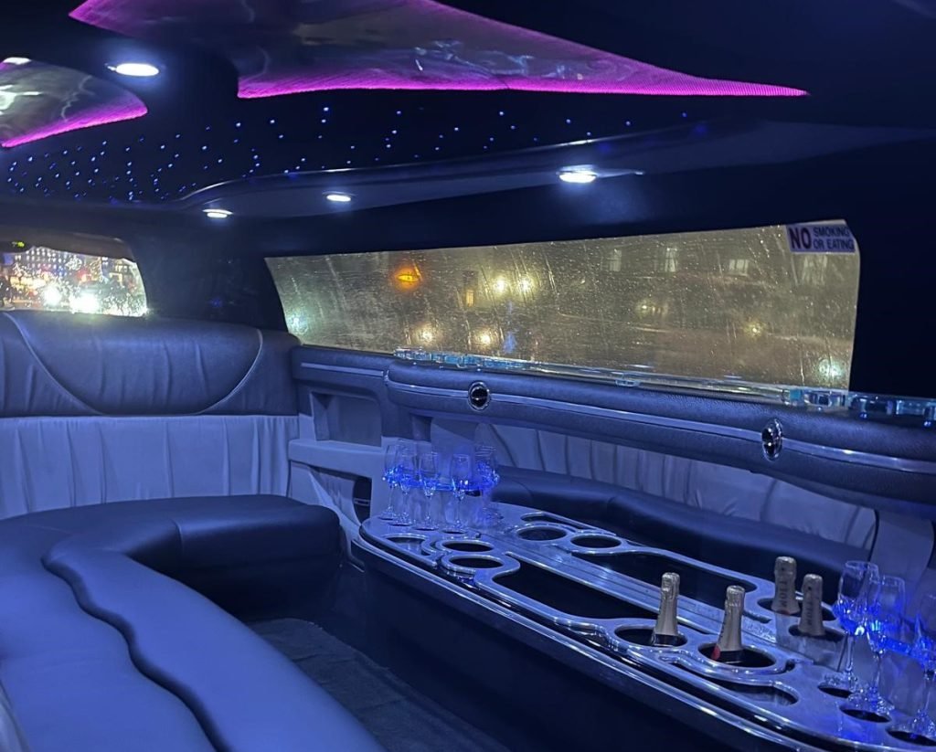 beautiful luxury interior of chrysler baby bentley limousine